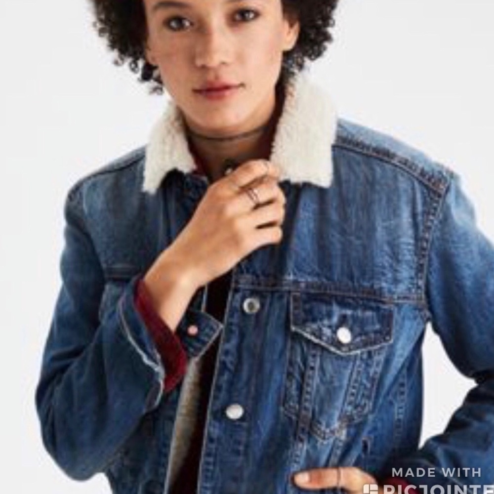 NWT | AEO Faux Sherpa Lined Denim Jacket